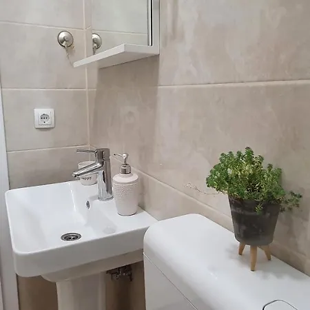 Happy Ii アパート モスタル